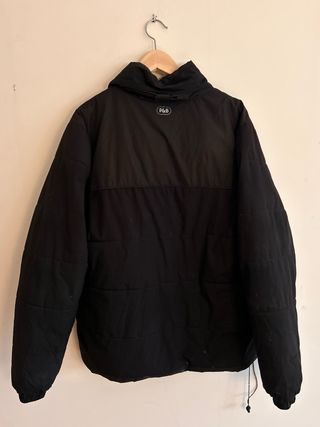 Abrigo acolchado Pull&Bear negro