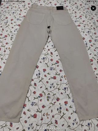 Pantalon chino beige Hugo Boss sin estrenar