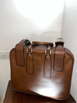 Maleta grande de cuero marrón