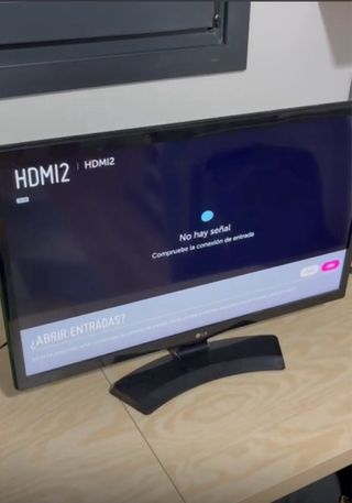 televisión LG de 24”, modelo 24MT48S-PZ,