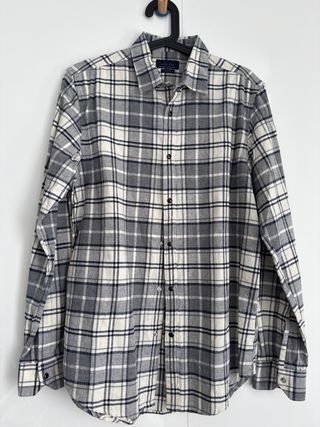 Camisa Zara Man cuadros gris y blanco