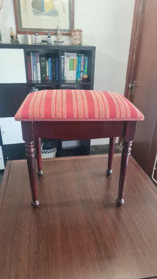 Banqueta Descalzador Madera Caoba Vintage