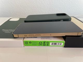 iPhone 13 Pro Max 1TB Oro + Accessori