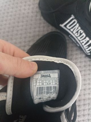 Botas de boxeo Lonsdale negras y blancas