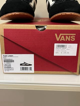 Scarpe Vans nere e bianche tg 42.5