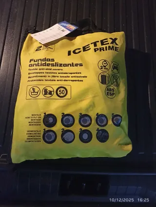 Cadenas de tela para nieve sin estrenar