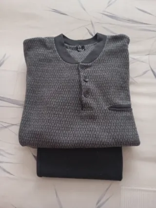 Pijama hombre gris