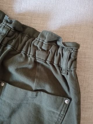 Pantalón Zara paperbag cintura alta verde caqui XS