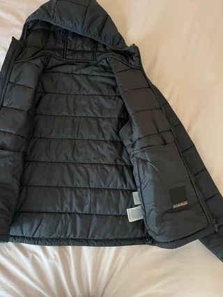 Chaqueta Napapijri Negra con Capucha