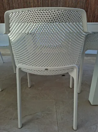 Conjunto mesa y 6 sillas de Jardín