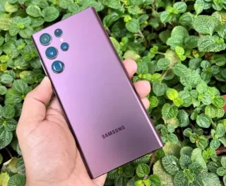 Samsung Galaxy S22 Ultra Viola