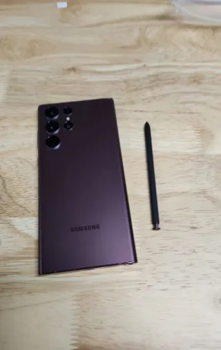 Samsung Galaxy S22 Ultra Viola