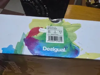 Botas altas Desigual negras y verdes