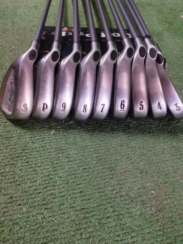 Palos de Golf Hierros Callaway Zurdo