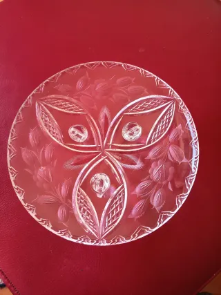 Centrotavola in vetro inciso