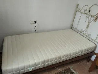 Cama articulada con colchón