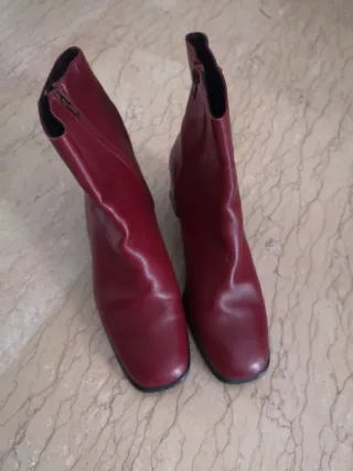 Botín Caster Granate Talla 39