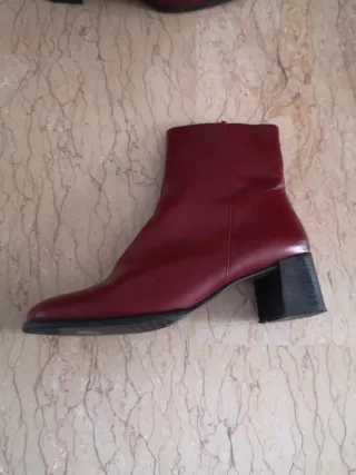 Botín Caster Granate Talla 39