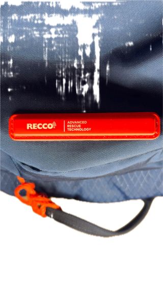 Mochila Helly Hansen Resistor 45L Recco Azul