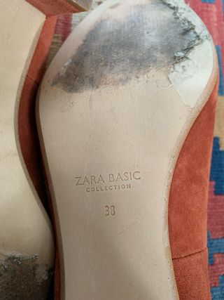 Salón ante Zara color caldera