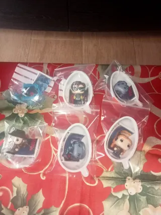 Lote 6 mini Funkos Kinder Stranger Things