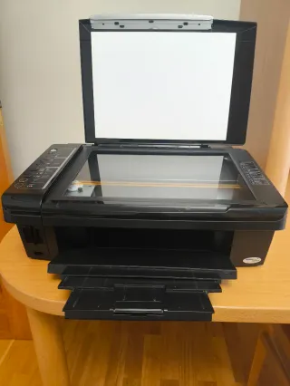 Impresora y escaneadora Epson Negra