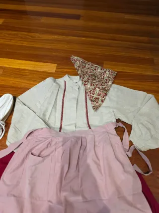 Traje regional talla 38 y alpargatas talla 39