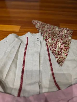 Traje regional talla 38 y alpargatas talla 39