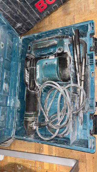 Martillo Demoledor Makita HM0871C AVT