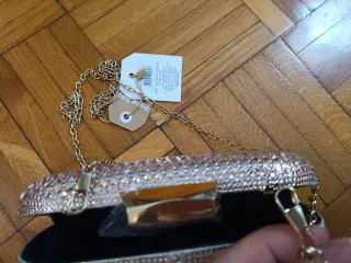 Bolso clutch rosa dorado con cristales