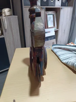 Portacandele elefante in legno con ruote