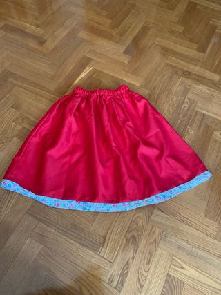 Traje de casera infantil talla 4 a 6