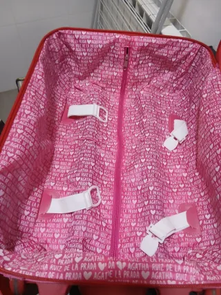 Trolley a mano Agatha Ruiz de la Prada cuore