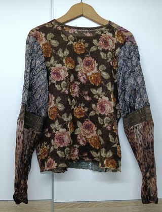 Blusa manga larga retro flores y leopardo