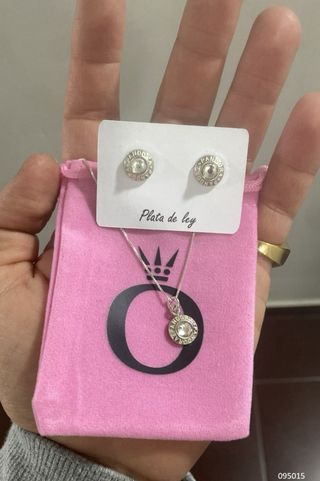 Conjunto Pandora Plata de Ley Collar y Pendientes