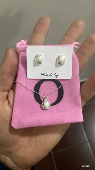 Conjunto Pandora Plata de Ley Collar y Pendientes