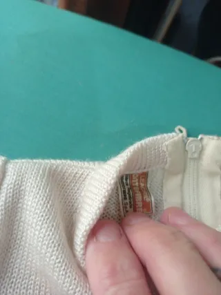 Ropita tejida para muñeca