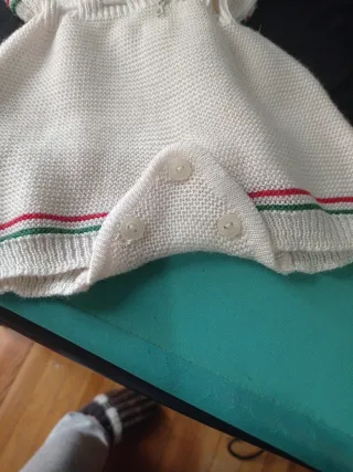 Ropita tejida para muñeca