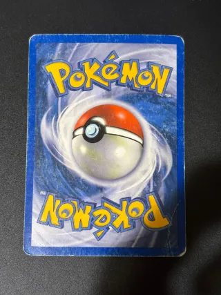 Carte Pokemon Charizard 100/97