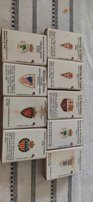 9 Scatole di Sigari Calciatori Pirineo