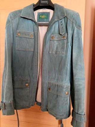 Chaqueta de piel azul