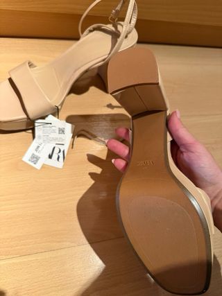Sandalias Zara Piel Beige Talla 39