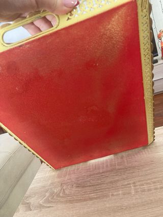 Vassoio antico in ferro decorato fiori