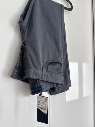 Pantalón Zara Man Gris