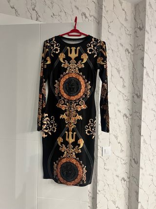Vestido Negro y Dorado Estampado