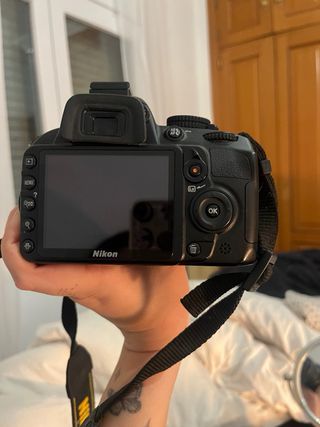 Cámara Nikon D3100 totalmente funcional y nueva