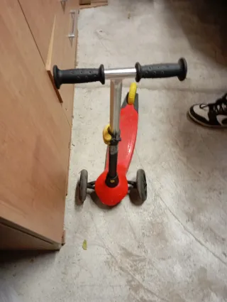 Patinete 3 Ruedas Rojo del Decathlon