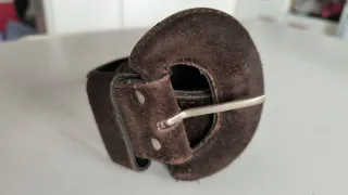 Cintura in pelle marrone da donna