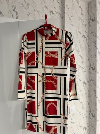 Vestido cadenas estilo Versace