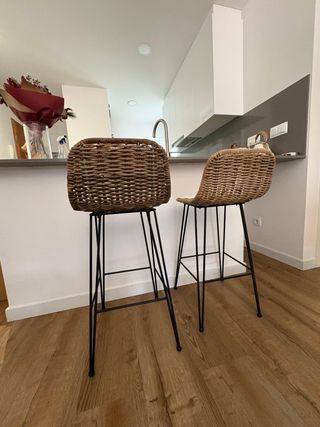 Sgabelli alti cucina in rattan e metallo